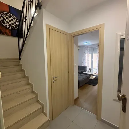 Apartment Dalmatinos Znjan *