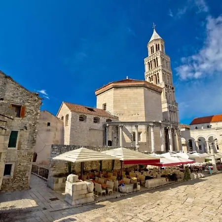 Апартаменты Dalmatinos Znjan