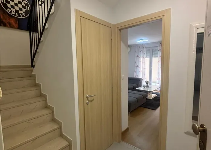 Апартаменты Dalmatinos Znjan *